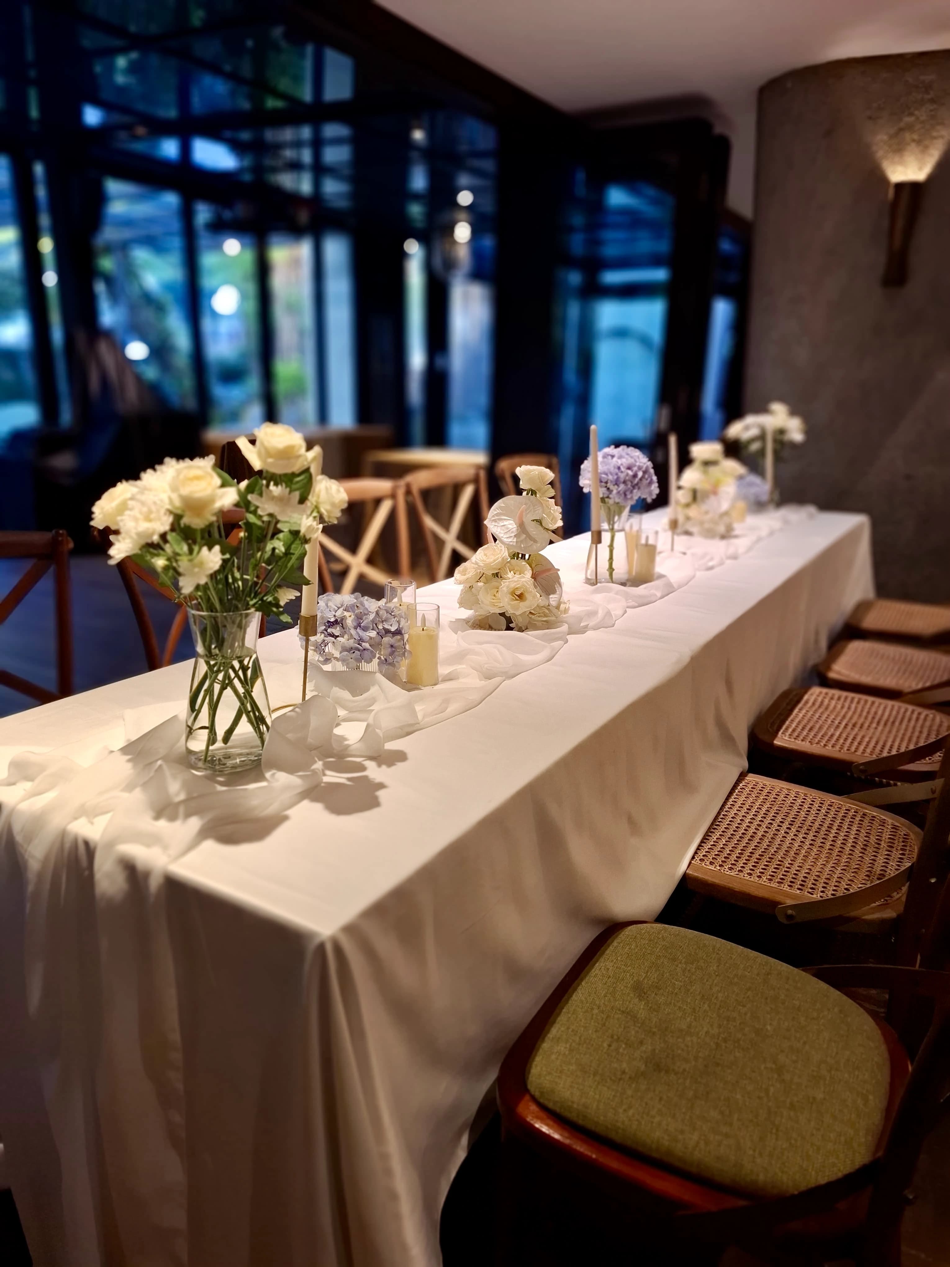 Dekorasi Table Decoration - 388ddd6f-6afc-4588-8bb5-6f43844c5fc3.webp